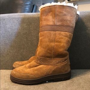 Special edition UGG boots, leather/sheepskin sz 5